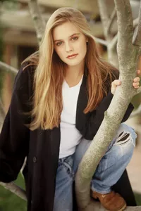 Alicia Silverstone