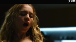 Pechos de Sydney Sweeney, sexo vaquera en - The Voyeurs