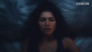 Zendaya Height se masturba en la cama, serie - Euphoria