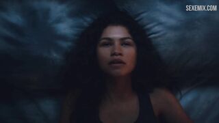 Zendaya Height se masturba en la cama, serie - Euphoria