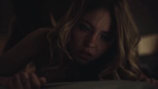 Sydney Sweeney Follada a Cuatro Patas, escena de sexo - Euphoria