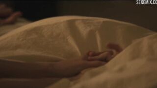 Escena de sexo vaquera con Victoria Pedretti de "You"