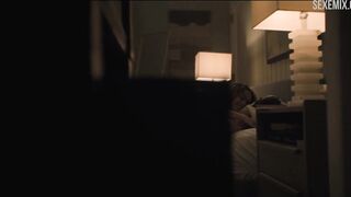 Escena de sexo en la cama de Victoria Pedretti de la serie - Tú