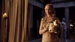 Escena sexy de Brooke Harman en la serie - Spartacus