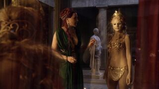 Escena sexy de Brooke Harman en la serie - Spartacus