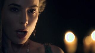 Jaime Murray espía a Lucy Lawless durante el sexo, escena en Spartacus