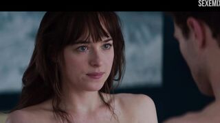 Dakota Johnson muestra los senos desnudos, escena de Cincuenta sombras de Grey