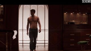 Dakota Johnson follando en una habitación BDSM, escena en Cincuenta Sombras de Grey