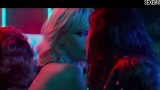 Escena de beso de Sofia Boutella y Charlize Theron en Atomic Blonde