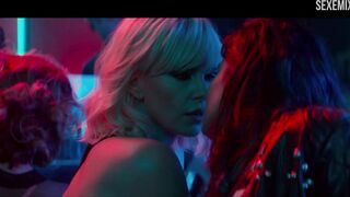 Escena de beso de Sofia Boutella y Charlize Theron en Atomic Blonde