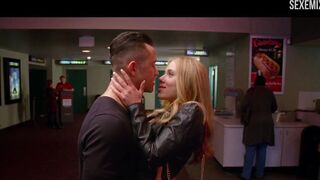 Caliente escena de beso de Scarlett Johansson en Don Jon