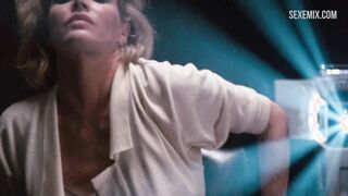 Kim Basinger si masturba, scena in 9 settimane e mezzo