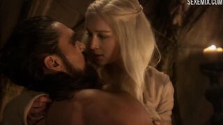 Emilia Clarke Vaquera, escena de Juego de Tronos