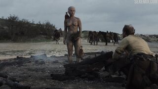 Emilia Clarke desnuda entre las cenizas, escena de Juego de Tronos