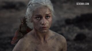 Emilia Clarke desnuda entre las cenizas, escena de Juego de Tronos