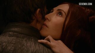 Carice van Houten sexo sobre la mesa, escena de Juego de Tronos