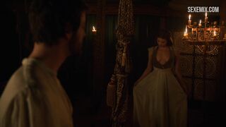 Natalie Dormer montre ses seins, scène dans Game of Thrones