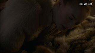 Sophie Turner follada a lo perrito, escena de Juego de Tronos