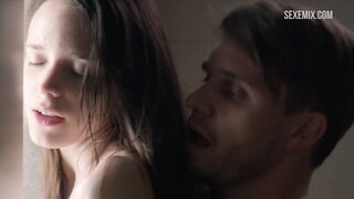 Stacy Martin extractos de escenas de sexo con diferentes parejas, escena en Nymphomaniac: Vol. I