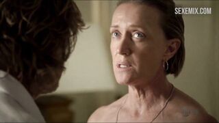 Lisa Long en topless, escena de pechos en Shameless