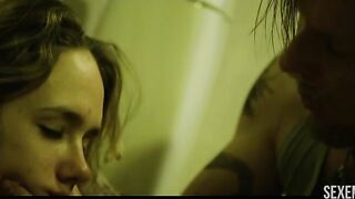 Jessica Grabowski tiene sexo en el baño del suelo, escena en 8-Ball