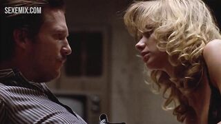 Pechos de Rosanna Arquette, escena sexy en 8 Million Ways to Die