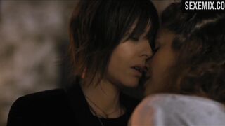 Scène lesbienne de Katherine Moennig et Mercedes Masohn - The L Word : Generation Q