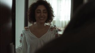 Momento sexy de Golshifteh Farahani, escena en Punto Ciego