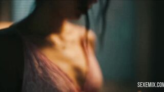 Sydney Sweeney está demostrando sus grandes tetas desnuda teniendo sexo, escena en Euphoria