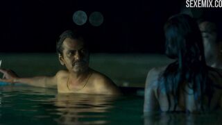 Elnaaz Norouzi in bikini, Nuoto in piscina, scena in Sacred Games