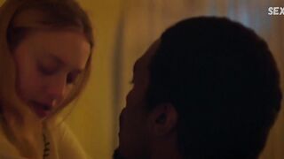 Dakota Fanning scène interracial sexy dans Sweetness in the Belly (2019)