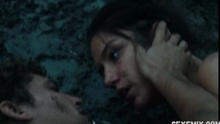 Adele Exarchopoulos desnuda, escena en Revenir (2019)