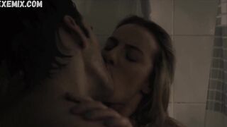 Michelle Lehane muestra su jugoso cuerpo en la ducha, escena en Tongues (2014)