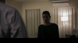 Sofia Rangone follada por detrás, escena en Emma (2017)