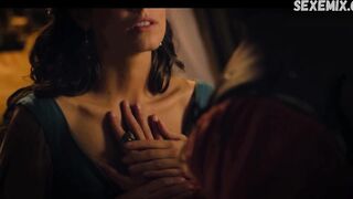 Ateşli Alessandra Mastronardi, Medici Masters Of Florence'daki Seksi Sahne