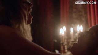 Shelby Lang muestra su trasero desnudo, escena en Salem s03e08 2017