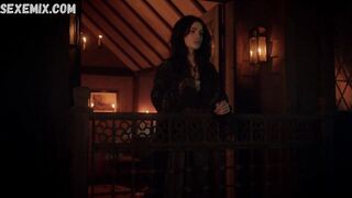 La calda Janet Montgomery, scena sexy a Salem s01e01 2014