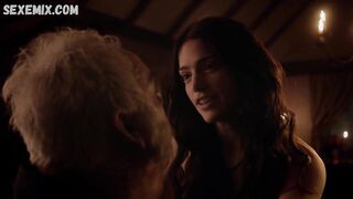 La calda Janet Montgomery, scena sexy a Salem s01e01 2014