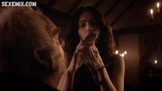 La calda Janet Montgomery, scena sexy a Salem s01e01 2014