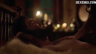 Caliente escena sexy y desnuda de Azure Parsons en Salem s01e01 (2014)