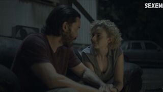 Julia Garner escena sexy al estilo misionero en Ozark s03e06e08 (2020)