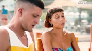 Rebecca Coco Edogamhe, bikini Amanda Campana, scena in Summertime s01e03 (2020)