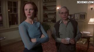 Juliette Lewis sexy, scène dans The 4th Floor (1999)