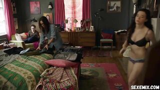 Ropa interior de Mikey Madison, escena en Better Things