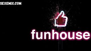 Karolina Benefield, Khamisa Wilsher, Amanda Howells sexy, escena en Funhouse (2019)