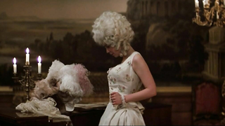 Elizabeth Berridge desnuda, escena erótica de Amadeus (1984)