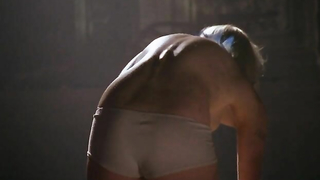 Katee Sackhoff desnuda, escena erótica de The Last Sentinel (2007)