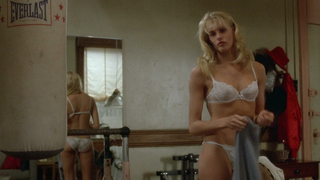 Daryl Hannah sexy, Escena de sexo de El Papa de Greenwich Village (1984)