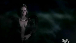 Eliza Dushku sexy, escena erótica de Open Graves (2009)