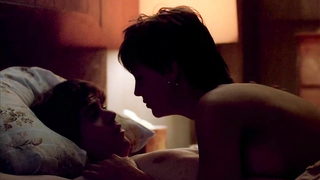 Celebridades desnudas »: Jamie Lee Curtis desnuda, Jennifer Jason Leigh sexy - Grandview USA (1984)